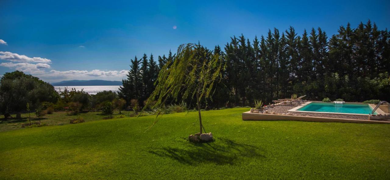 Driftwood Villa Karavádhos Екстериор снимка