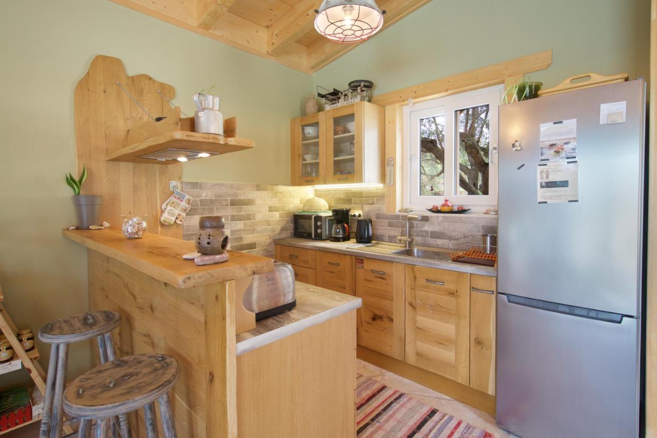 Driftwood Villa Karavádhos Екстериор снимка