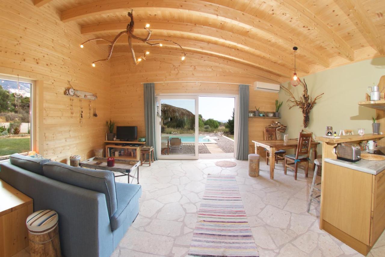 Driftwood Villa Karavádhos Екстериор снимка