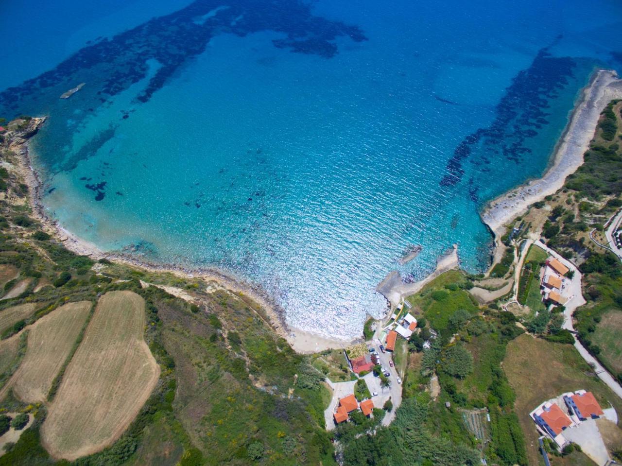 Driftwood Villa Karavádhos Екстериор снимка