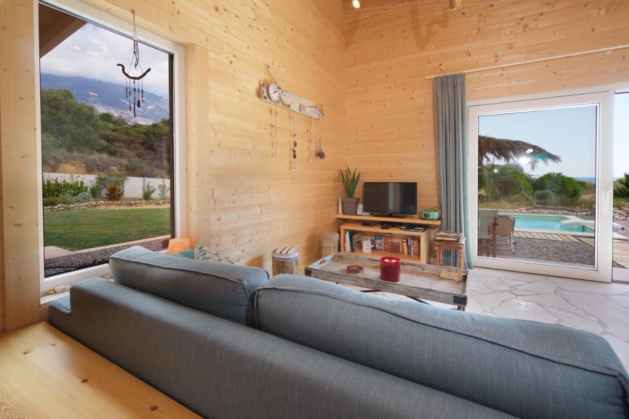 Driftwood Villa Karavádhos Екстериор снимка