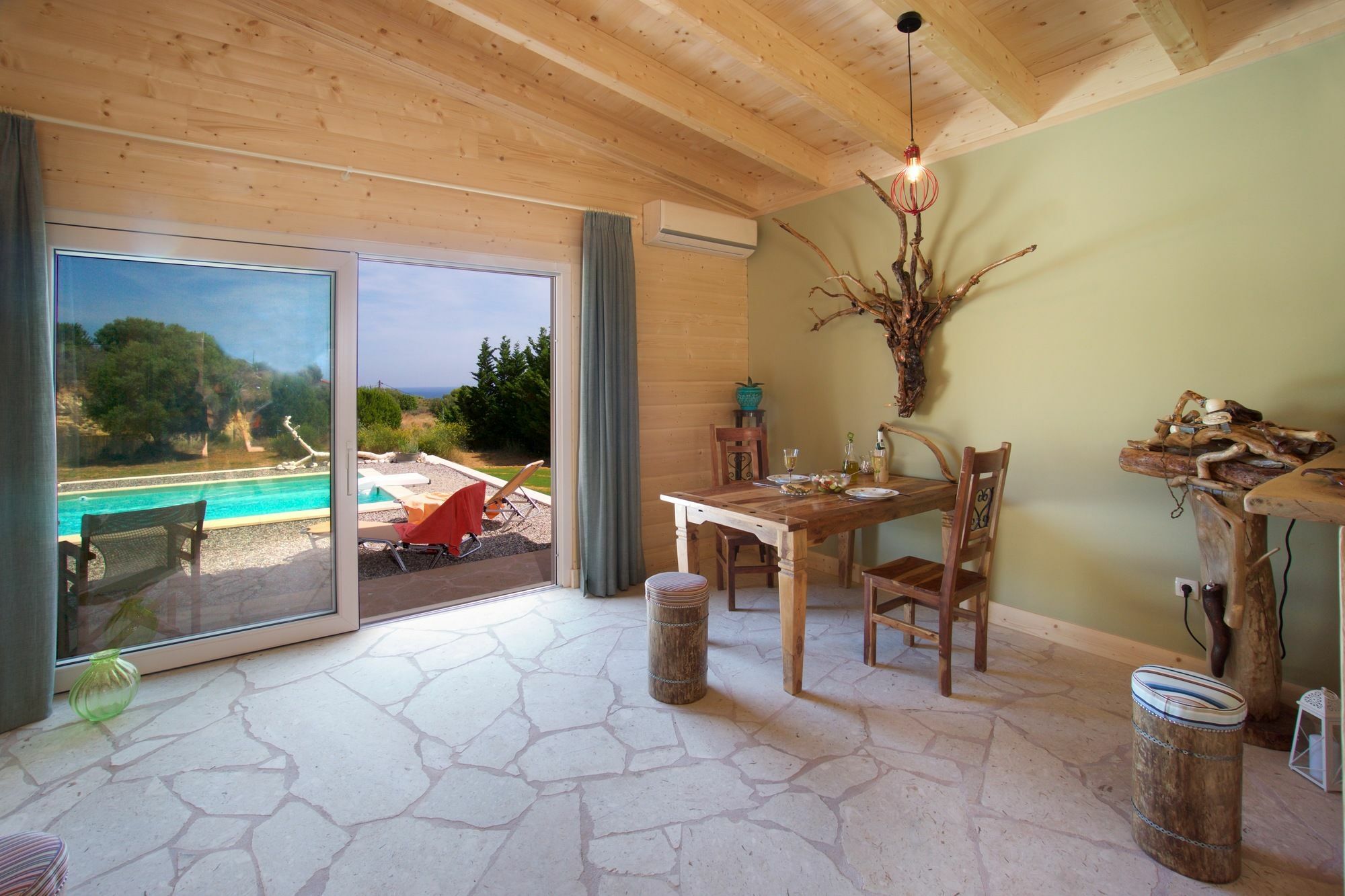 Driftwood Villa Karavádhos Екстериор снимка